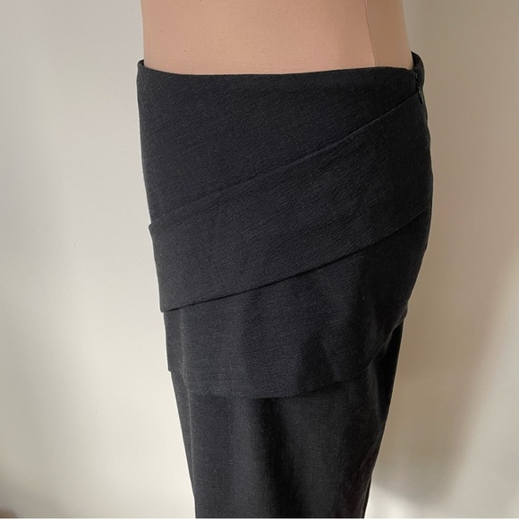 Brunello Cucinelli Virgin Wool Gray Asymmetric Detail Knee-Length Pencil Skirt 6 - Picture 8 of 12